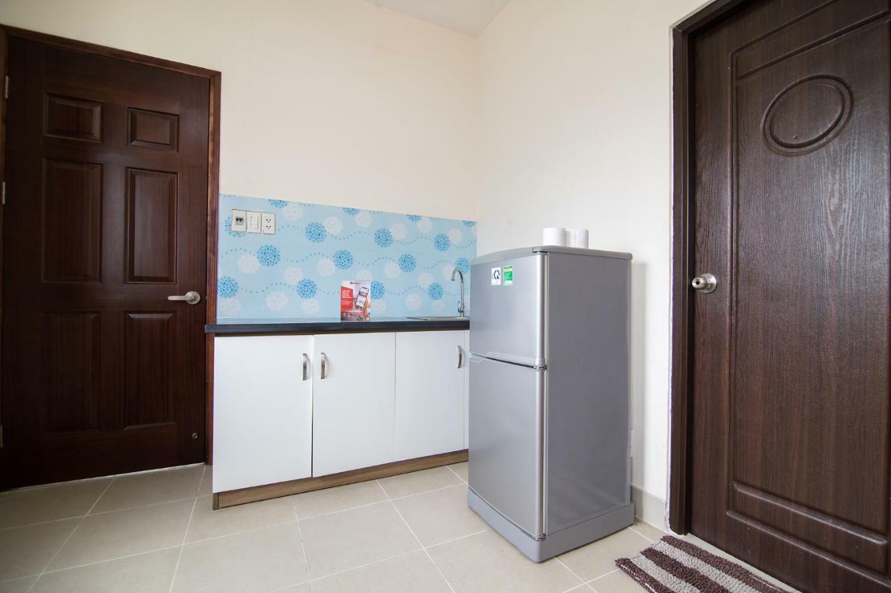 Hotel Reddoorz @ Ba Trung Street Ho Chi Minh City