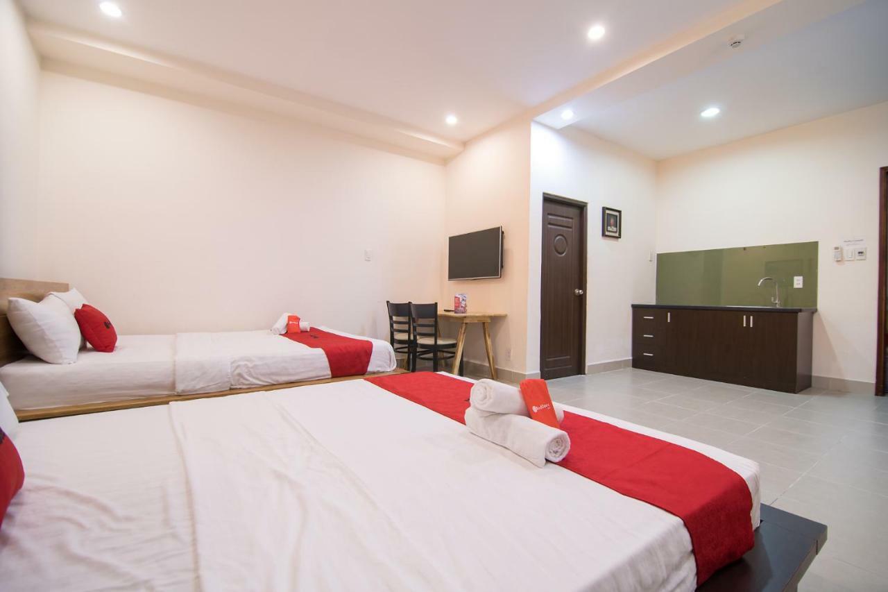 Reddoorz @ Ba Trung Street Khách sạn 2*